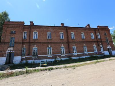 Западный корпус XIII типа