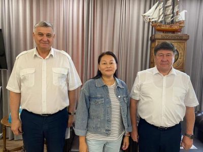 Не словом, а делом: речники помогли семье участника СВО из Амгинского района