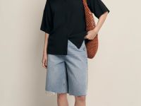 Блузка свободного кроя с коротким рукавом