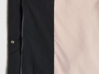 Утеплённая куртка с капюшоном, Черный