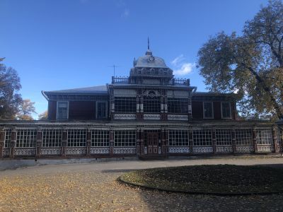 Летний клуб Дворянского собрания с парком