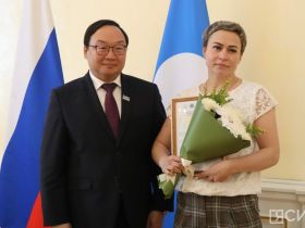 В Якутии наградили лучших социальных работников