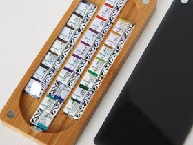 Набор акварели Super Vision 24 цв в кюветах, расширенная палитра, деревенный кейс на магните