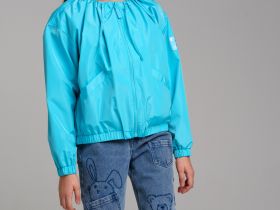 Куртка текстильная с полиуретановым покрытием для девочек (ветровка)