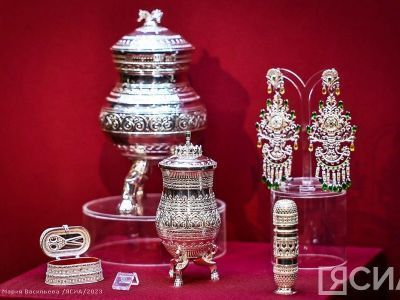 В Сокровищнице Якутии представили лучшие ювелирные работы 2023 года от местных мастеров и компаний