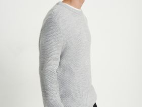 Джемпер с округлой горловиной прямого кроя