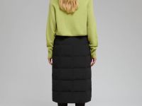 Утепленная юбка на молнии прямого силуэта