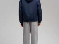 Утепленный бомбер с капюшоном и водоотталкивающей