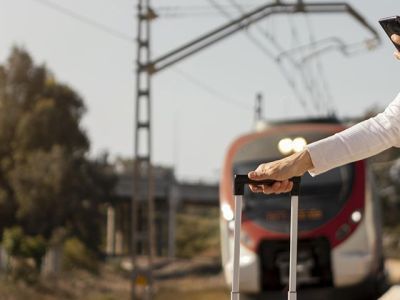 У пассажиров верхней полки поезда появится законное право сидеть на нижней