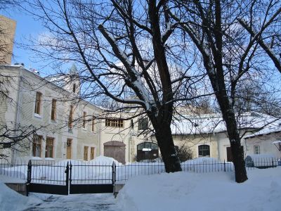 Дом, в котором жил Толстой Алексей Николаевич в 1942-1945 гг.