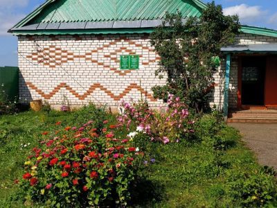 Средне-Мешинская сельская библиотека