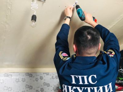 Более 2600 домов и квартир проверили на пожарную безопасность в Якутии