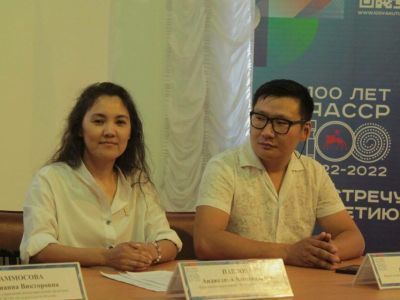 Мобильный центр 100-летия образования ЯАССР посетит 13 районов Якутии