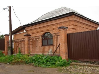 Часовня церкви Петра и Павла с пряслом церковной ограды