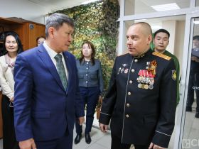 Студенты АГАТУ встретились с Героем России Дмитрием Куценко