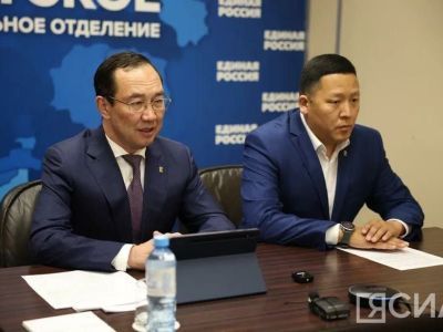 Айсен Николаев: «Никаких "кабинетных руководителей" в партии быть не должно»