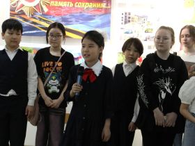 В Национальном центре медицины Якутии открыли выставку картин юных художников