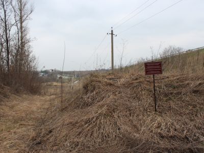 Противотанковый ров на участке 1243 стрелкового полка перед первой оборонительной полосой Курской  дуги