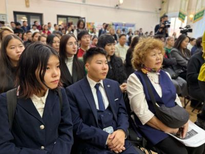 В Якутске открыли XIX форум «Шаг в будущую профессию»