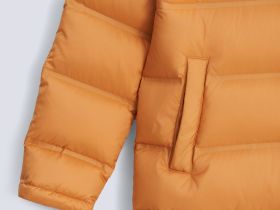 Пуховое пальто с капюшоном