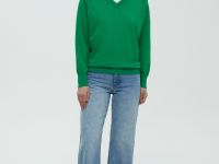 Джемпер с v-образным вырезом