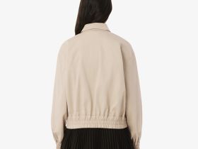 Женская куртка Lacoste