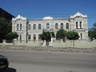 Здание богадельни Титовых