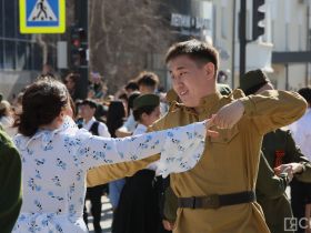 5,5 тысяч пар станцевали вальс Победы в Якутске