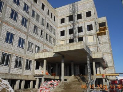 Госстройжилнадзор проводит проверку хода строительства поликлиники городской больницы № 2 в Якутске