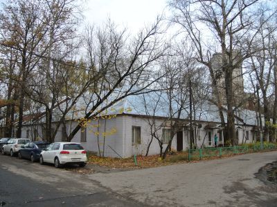 Конюшня - склад, 1769 г., архитектор Е.П.Ключарев, 1822 г., архитектор А.С.Кутепов