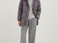 Стеганый пуховик oversize силуэта