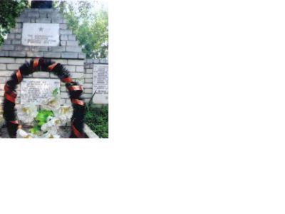 Братская могила 52 советских воинов, погибших в 1943 г. в боях с немецко-фашистскими захватчиками