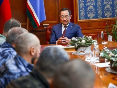 Глава Якутии встретился с участниками специальной военной операции
