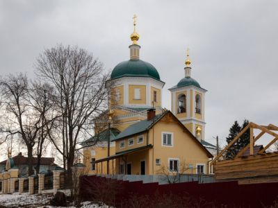Церковь равноапостольных Константина и Елены