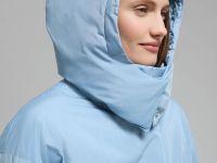 Пуховое пальто с переливающимся эффектом