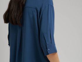 Легкая блузка свободного кроя