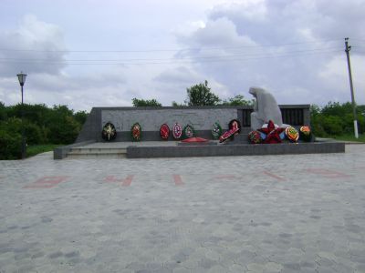 Памятник землякам, погибшим в годы Великой Отечественной войны