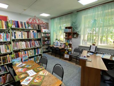 Ушаковская сельская библиотека