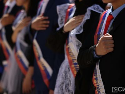 Выпускной и последний звонок: продажи вечерних платьев и костюмов на Авито в ДФО выросли на четверть