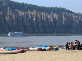 Сплав по реке Лена с посещением Ленских Столбов, тукуланов-песков Самыс Кумага и Кысыл Элэсин
