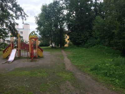 Жилой дом (с территорией)
