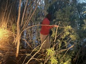 На реке Лене в районе Техтюра перевернулась лодка