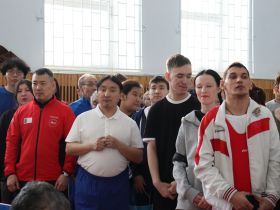 В Якутске стартовал чемпионат республики по пауэрлифтингу среди спортсменов с ОВЗ