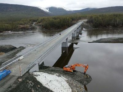 Реконструкция моста через реку Аллах-Юнь в Якутии завершается с опережением графика