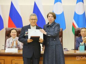 Вручены стипендии первого президента Якутии «Знанием победишь»