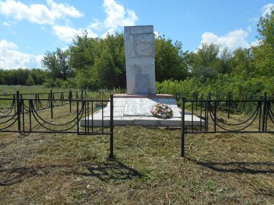 Братская могила воинов, погибших в 1943 г.