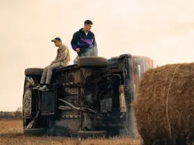 Якутяне смогут увидеть премьеру сериала «Она такая классная» в онлайн-кинотеатре KION от МТС