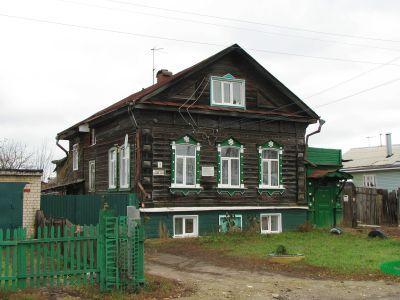 Дом, в котором родился и в 1874-1888 гг. жил видный партийный деятель Владимирский Михаил Федорович