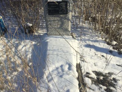 Могила В.И. Лешенко - организатора Советской власти в с. Саблинском