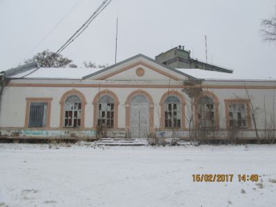 Здание, где неоднократно проходили стачки и забастовки рабочих винокуренного завода в 1905 - 1907 годы